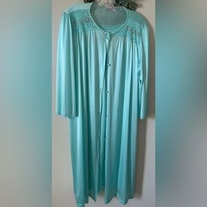 Vintage Vanity Fair Light Blue Robe and Nightgown. Size Large